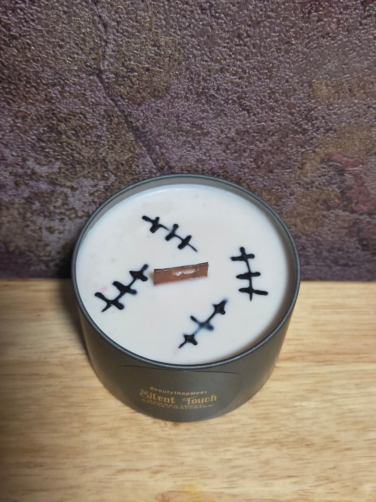 Thing – Silent Touch Candle