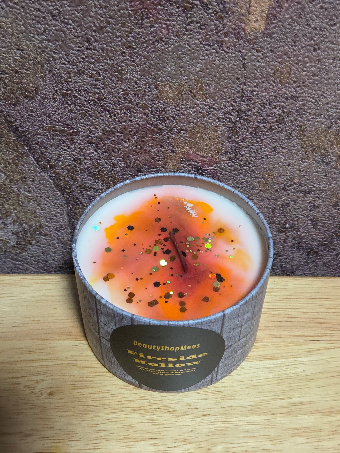 Fireside Hollow Gray Candle – Hickory, Suede & Kampvuur