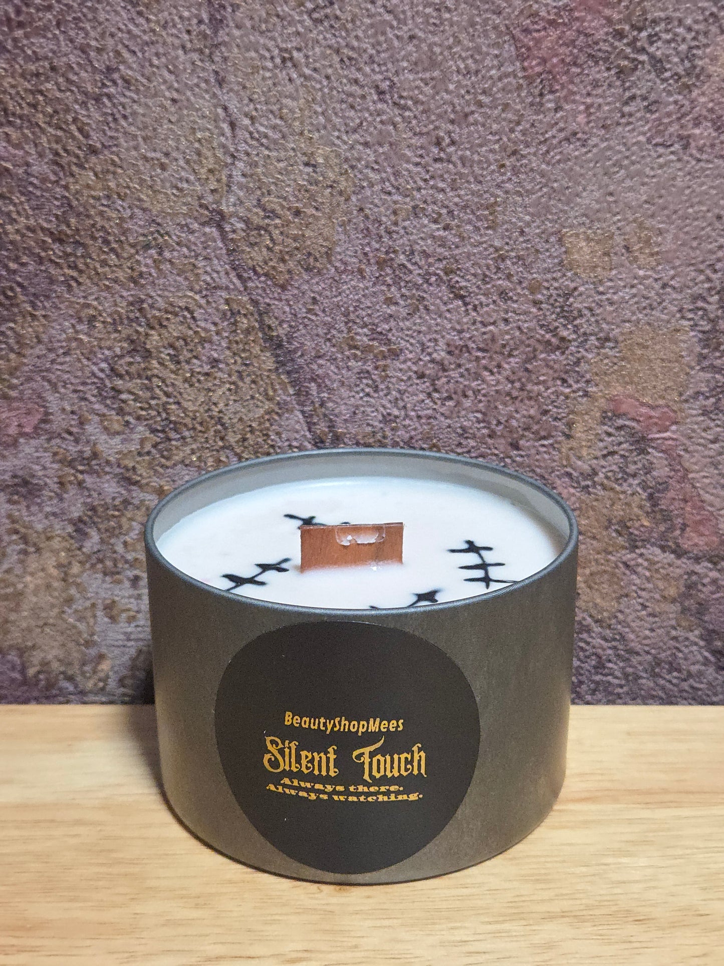Thing – Silent Touch Candle