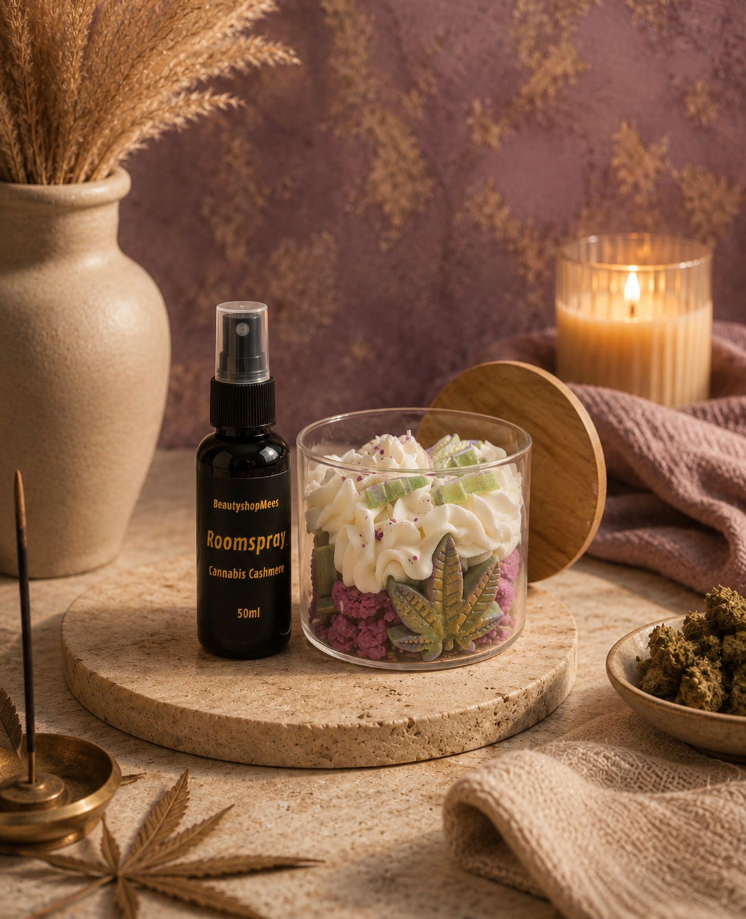 Cannabis Cashmere Woodwick M