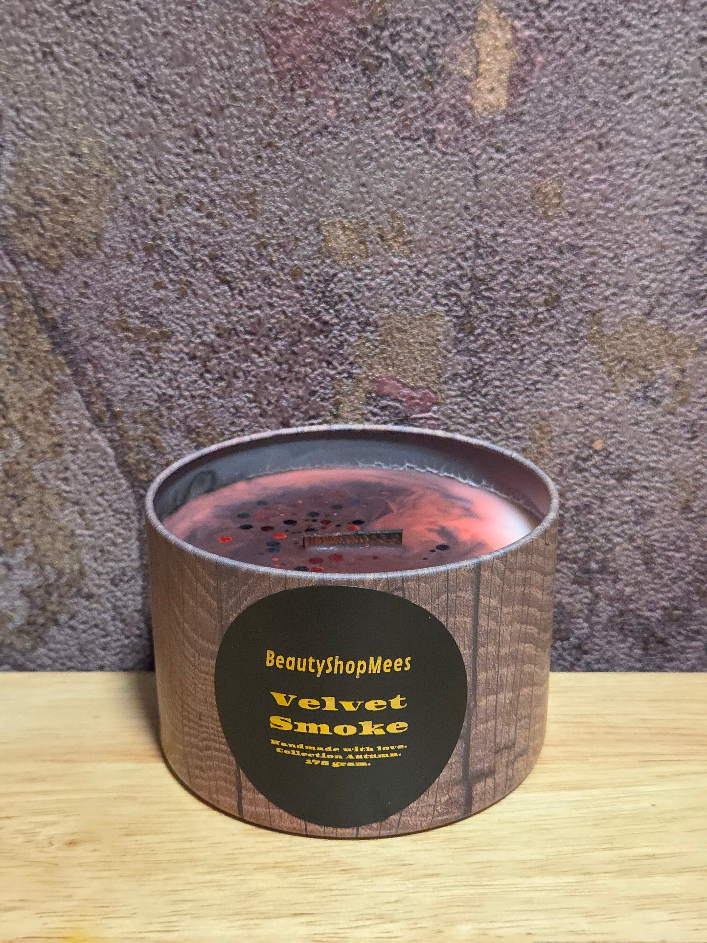 Velvet Smoke Brown Candle – Roos, Donkere Honing & Tabak